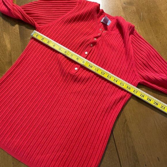 Chico's Women's Red Ribbed Knit Long Sleeve 1/4 Button Up Sweater Shirt Top Sz 3 - Picture 3 of 10